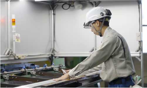 「勤務条件の良さに惹かれて」